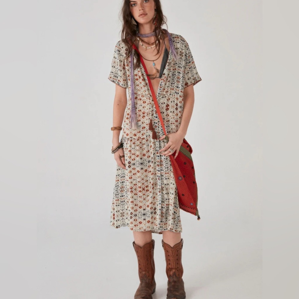 Maison Hotel Dress